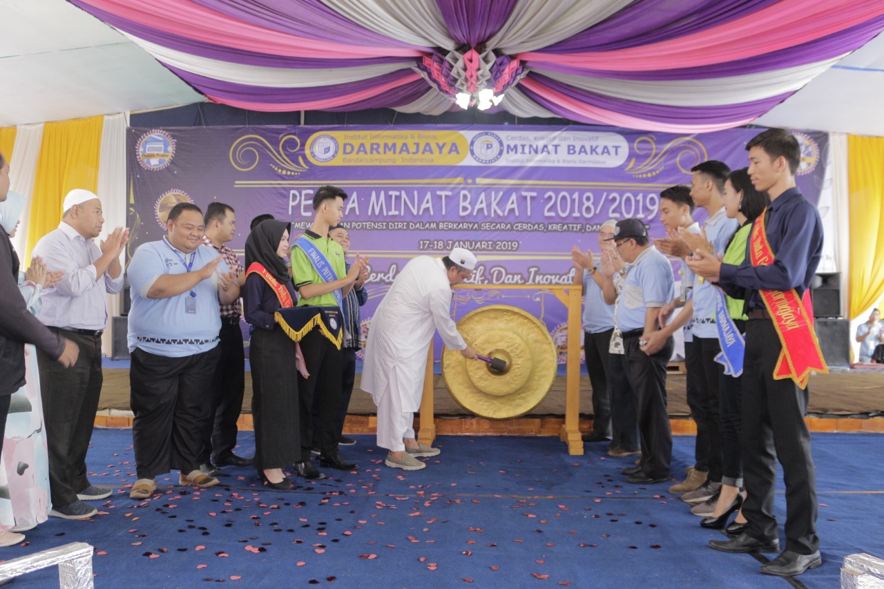 Pesta Minat Bakat 2019 IIB Darmajaya Dimeriahkan 13 Perlombaan Pesta Minat Bakat 2019 IIB Darmajaya Dimeriahkan 13 Perlombaan