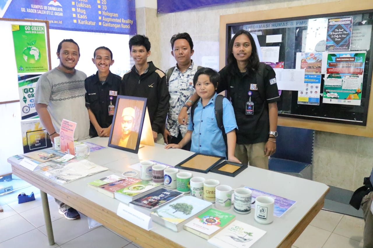 Mahasiswa Darmajaya Pamerkan Produk Desain Grafis Digital dan Multimedia Mahasiswa Darmajaya Pamerkan Produk Desain Grafis Digital dan Multimedia