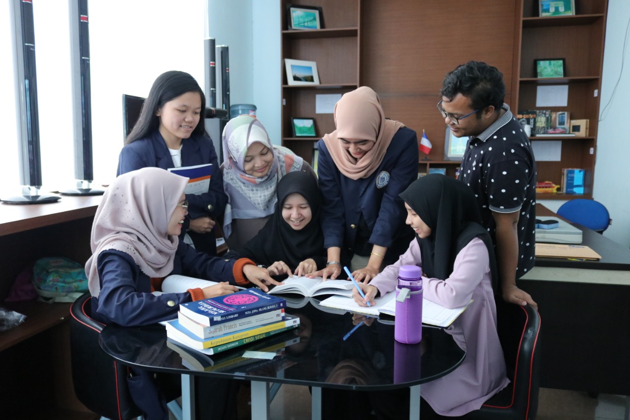 Mahasiswa/i UTeM Rekomendasikan IIB Darmajaya Tempat Kuliah di Indonesia Mahasiswa/i UTeM Rekomendasikan IIB Darmajaya Tempat Kuliah di Indonesia
