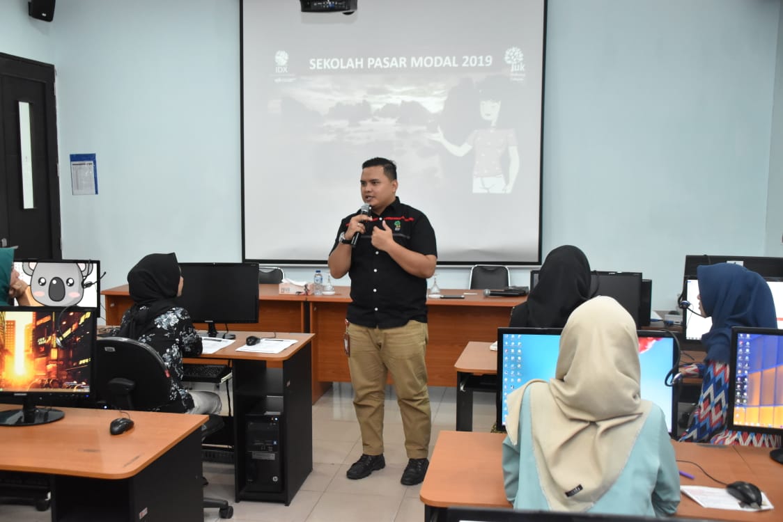 Mahasiswa IIB Darmajaya Ikuti SPM Syariah BEI-Phintraco Securitas Mahasiswa IIB Darmajaya Ikuti SPM Syariah BEI-Phintraco Securitas