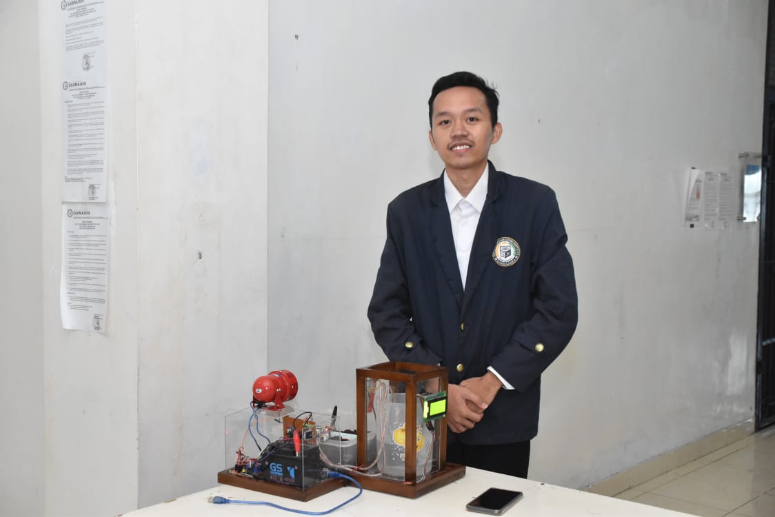 Mahasiswa IIB Darmajaya Ciptakan Alat Early Warning System untuk Bencana Alam Mahasiswa IIB Darmajaya Ciptakan Alat Early Warning System untuk Bencana Alam