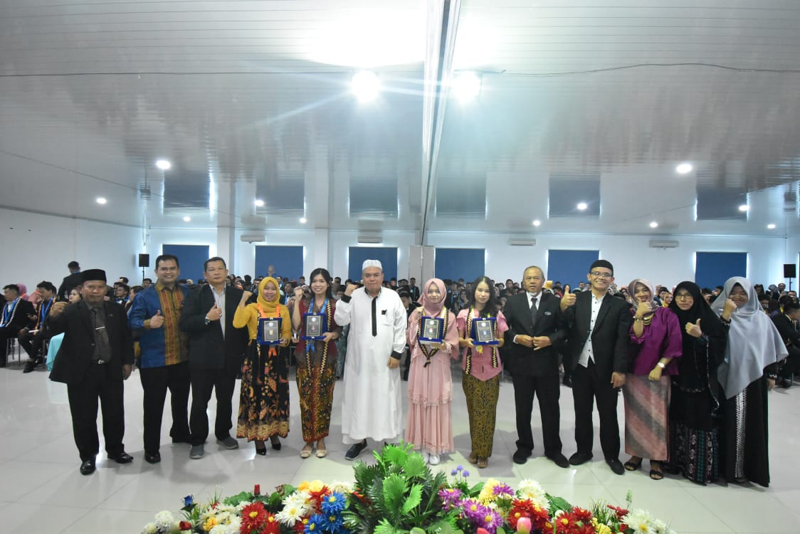 Yudisium Ratusan Calon Wisudawan/ti FEB IIB Darmajaya, Ini Pesan Dekan Yudisium Ratusan Calon Wisudawan/ti FEB IIB Darmajaya, Ini Pesan Dekan