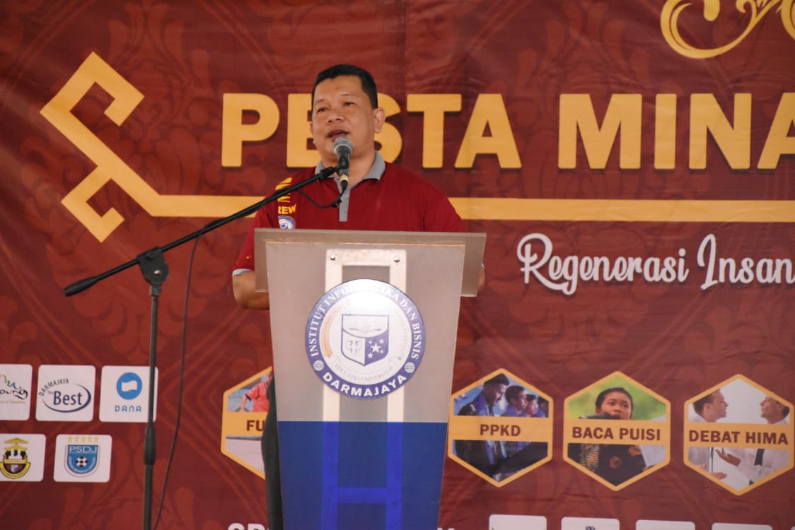 Warek I : Pesta Minat Bakat Bentuk Mahasiswa Jadi Entrepreneur Warek I : Pesta Minat Bakat Bentuk Mahasiswa Jadi Entrepreneur