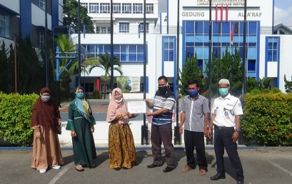 Cegah Penyebaran Covid-19, LP4M IIB Darmajaya Bantu UMKM Desa Binaan di Pesawaran