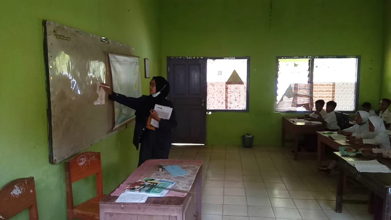 Kampus Mengajar I Tahun 2021, Anita Sari Dwiyani Sampaikan Materi Pelajaran dengan Games dan Video di YouTube Kampus Mengajar I Tahun 2021, Anita Sari Dwiyani Sampaikan Materi Pelajaran dengan Games dan Video di YouTube