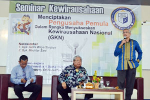 PENGUSAHA TANTANG MAHASISWA DARMAJAYA JADI ENTREPRENEUR PENGUSAHA TANTANG MAHASISWA DARMAJAYA JADI ENTREPRENEUR