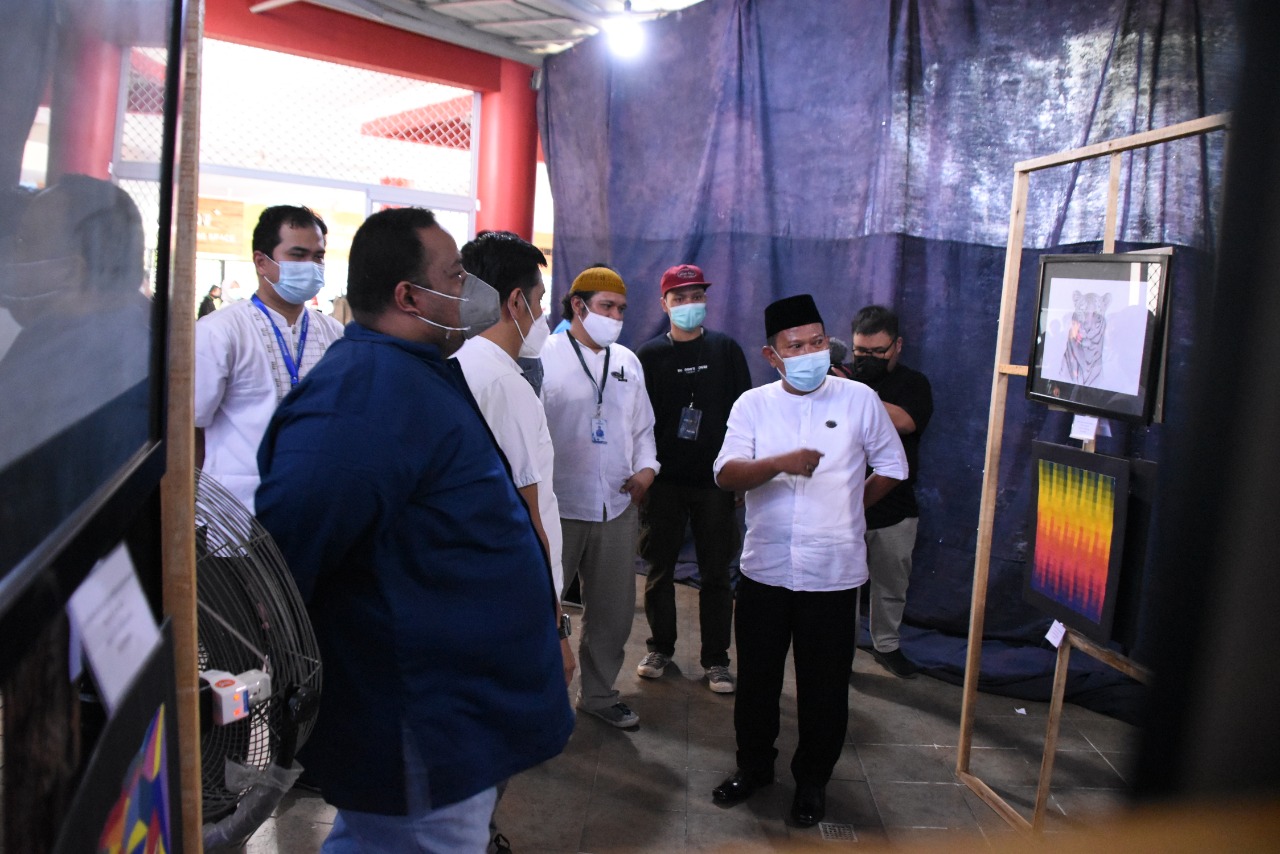 Prodi DKV Kampus Terbaik di Lampung Pamerkan Karya Mahasiswa Prodi DKV Kampus Terbaik di Lampung Pamerkan Karya Mahasiswa