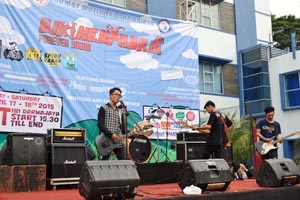 Low Profile Beatbox Family Pukau Penonton Bikineuphoria Darmajaya Low Profile Beatbox Family Pukau Penonton Bikineuphoria Darmajaya