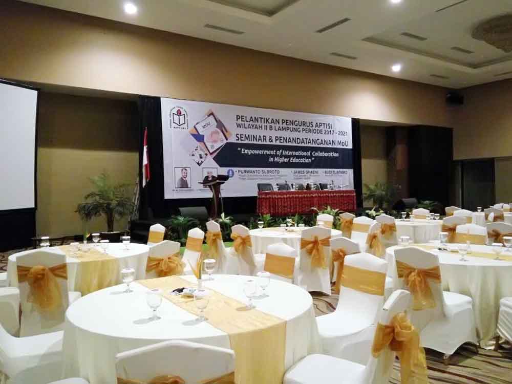 Seminar dan Penandatangan MoU, APTISI Lampung Hadirkan Pembicara Australia Seminar dan Penandatangan MoU, APTISI Lampung Hadirkan Pembicara Australia