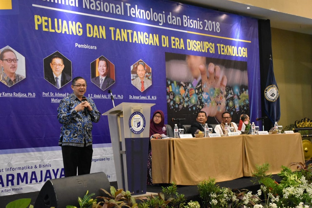 Kampus Biru IIB Darmajaya Gelar Semnas Bahas Disrupsi Teknologi Kampus Biru IIB Darmajaya Gelar Semnas Bahas Disrupsi Teknologi