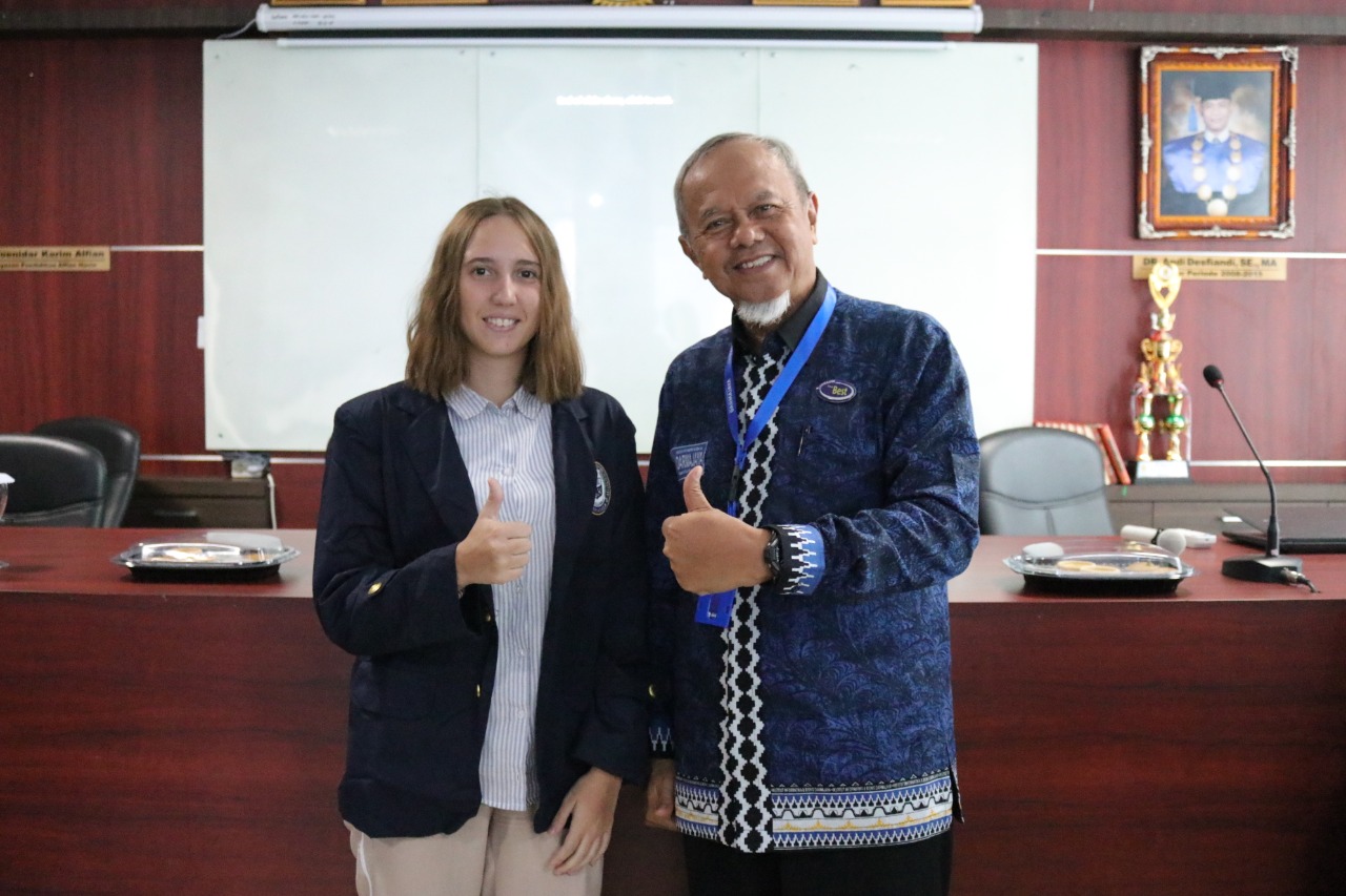 Mahasiswa Asing Semakin Minati Kuliah di IIB Darmajaya Mahasiswa Asing Semakin Minati Kuliah di IIB Darmajaya