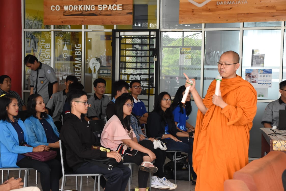 UKM Budha Darmajaya Ajak Mahasiswa Membangun Jiwa Kepemimpinan & Nasionalis UKM Budha Darmajaya Ajak Mahasiswa Membangun Jiwa Kepemimpinan & Nasionalis