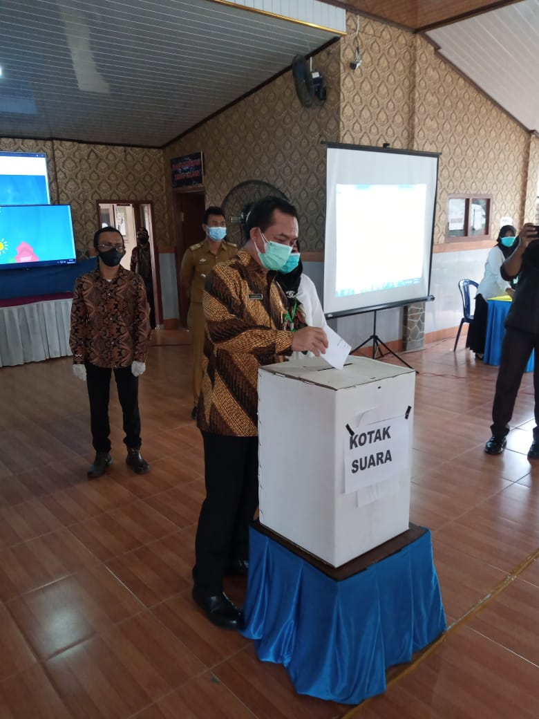 Kolaborasi Pemkab Pringsewu-IIB Darmajaya Ciptakan E-Voting Pilkades Kolaborasi Pemkab Pringsewu-IIB Darmajaya Ciptakan E-Voting Pilkades