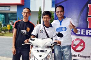 Jalan Sehat IBI Darmajaya, Rusdi Efendi Bawa Pulang Sepeda Motor Jalan Sehat IBI Darmajaya, Rusdi Efendi Bawa Pulang Sepeda Motor