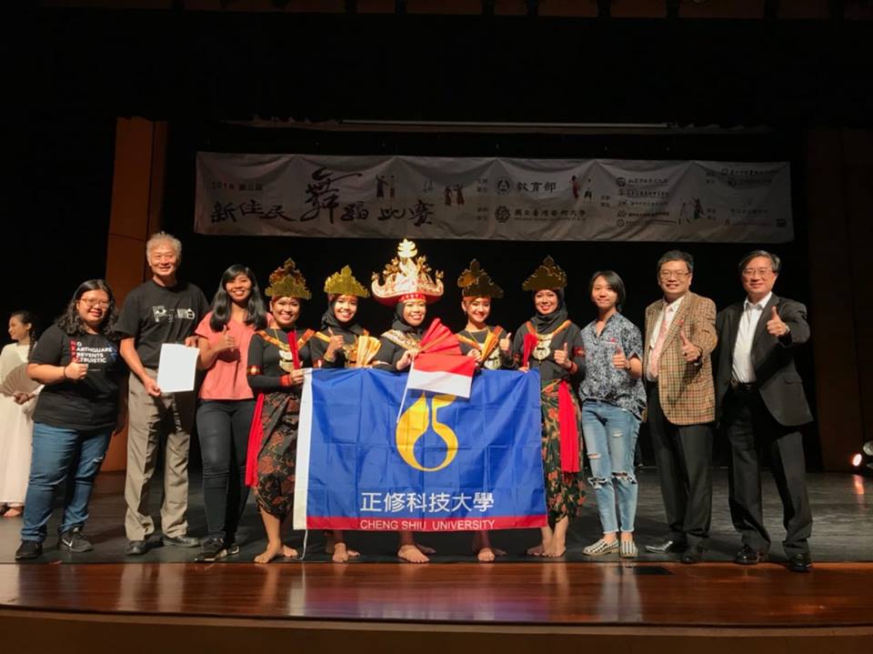 Lima Mahasiswa Program SM IIB Darmajaya Raih Top 5 di KDC TAIWAN Lima Mahasiswa Program SM IIB Darmajaya Raih Top 5 di KDC TAIWAN