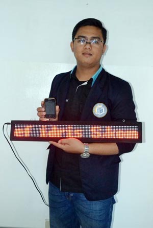 MAHASISWA DARMAJAYA CIPTAKAN SISTEM INFORMASI RUNNING TEXT BERBASIS ANDROID MAHASISWA DARMAJAYA CIPTAKAN SISTEM INFORMASI RUNNING TEXT BERBASIS ANDROID