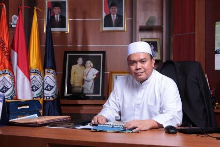 Rektor Kampus The Best Apresiasi Yayasan Alfian Husin Kunjungi Mahasiswa Penerima Beasiswa KIP IIB Darmajaya 2020 Rektor Kampus The Best Apresiasi Yayasan Alfian Husin Kunjungi Mahasiswa Penerima Beasiswa KIP IIB Darmajaya 2020
