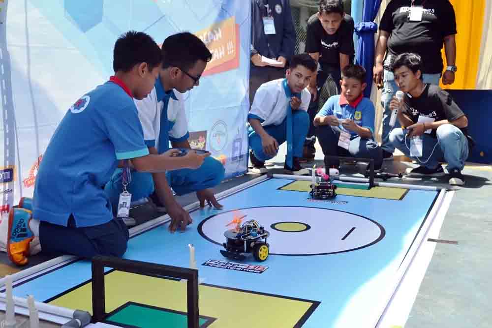 IT Development III Hima Stekom Darmajaya Sukses IT Development III Hima Stekom Darmajaya Sukses