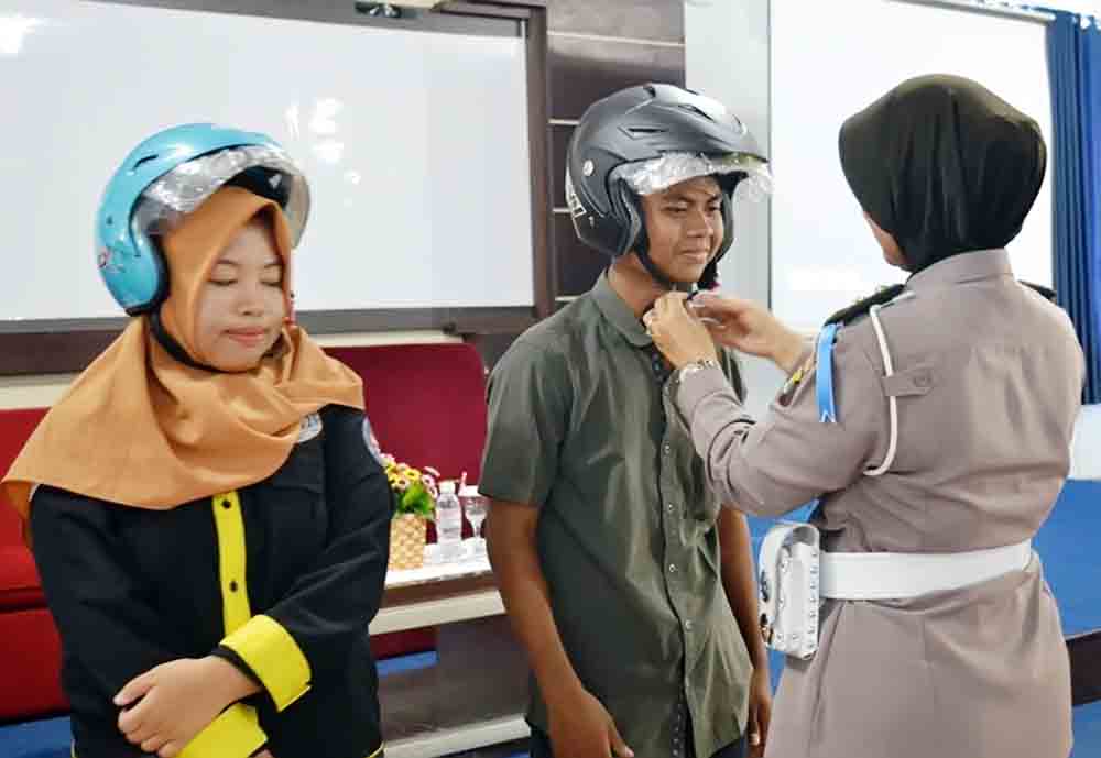 Polda Lampung Ajak Mahasiswa Darmajaya Beretika Berlalu Lintas Polda Lampung Ajak Mahasiswa Darmajaya Beretika Berlalu Lintas