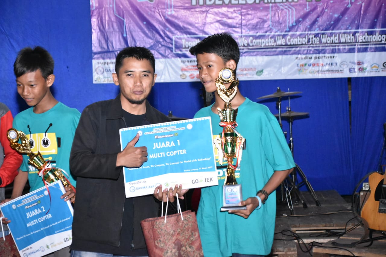SMP Muh Ahmad Dahlan Borong Gelar Juara Lomba IT Development IV IIB Darmajaya SMP Muh Ahmad Dahlan Borong Gelar Juara Lomba IT Development IV IIB Darmajaya
