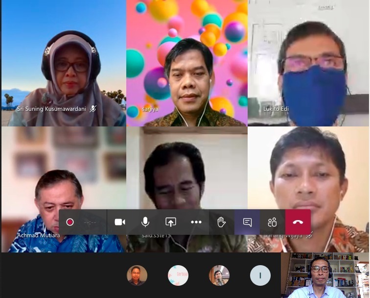Ujian Disertasi Daring, Dosen IIB Darmajaya Bergelar Doktor Bertambah Ujian Disertasi Daring, Dosen IIB Darmajaya Bergelar Doktor Bertambah