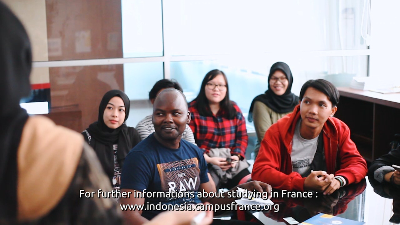 IIB Darmajaya Juara 1 Lomba Video Warung Prancis Nasional IIB Darmajaya Juara 1 Lomba Video Warung Prancis Nasional