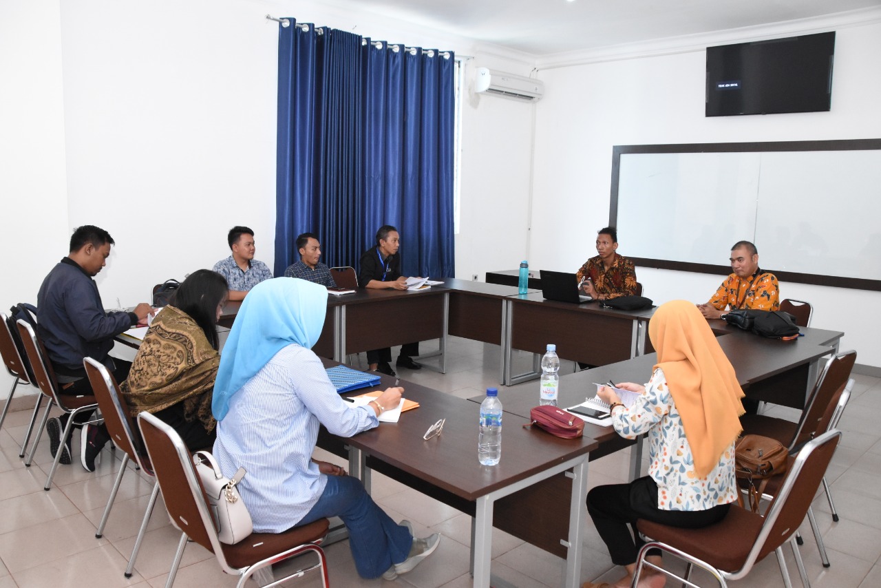 Mahasiswa Asing asal Madagaskar Sharing Ilmu kepada Mahasiswa Pascasarjana IIB Darmajaya Mahasiswa Asing asal Madagaskar Sharing Ilmu kepada Mahasiswa Pascasarjana IIB Darmajaya