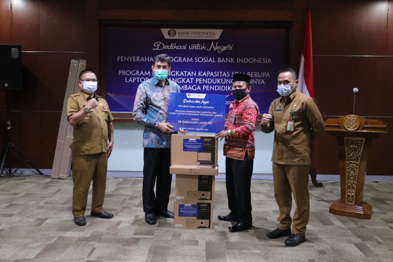 IIB Darmajaya Terima Bantuan Perangkat PJJ Program Sosial Bank Indonesia IIB Darmajaya Terima Bantuan Perangkat PJJ Program Sosial Bank Indonesia