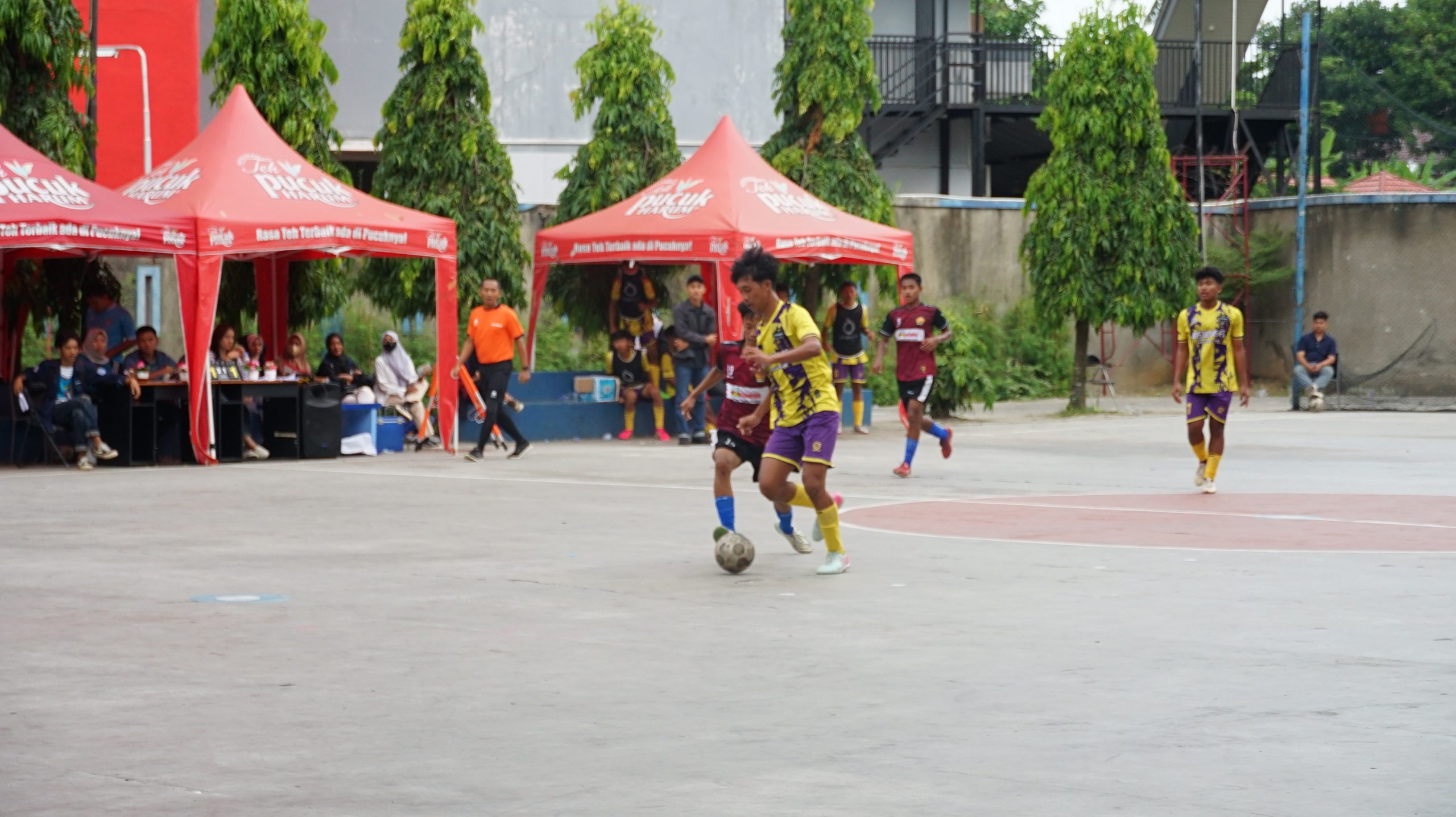 Juara Bertahan DSFT 2023 ini Melaju ke Final, Topskor dan Best Player akan Mendapat Beasiswa dari IIB Darmajaya Juara Bertahan DSFT 2023 ini Melaju ke Final, Topskor dan Best Player akan Mendapat Beasiswa dari IIB Darmajaya