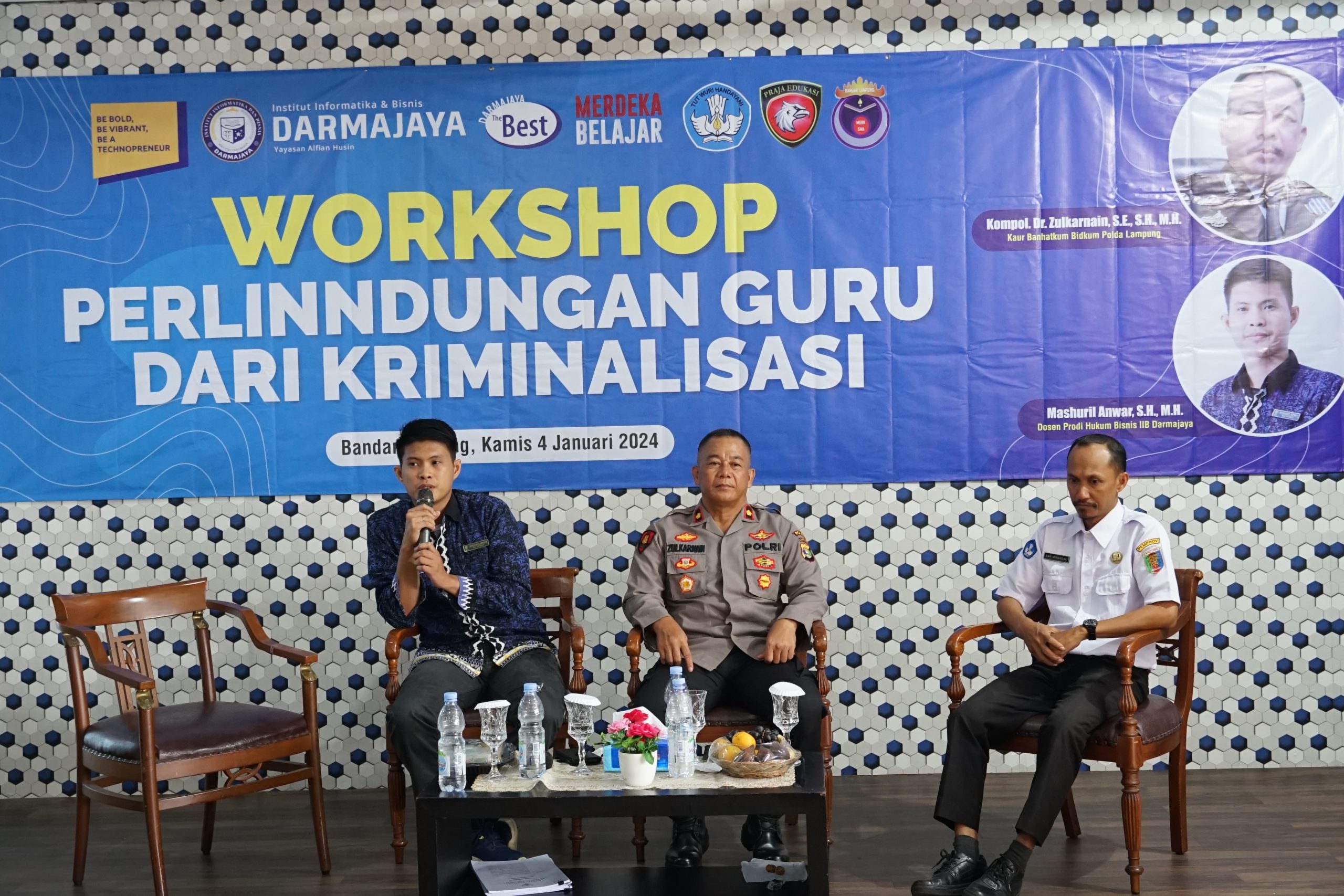 IIB Darmajaya – Polda Lampung Gelar Workshop Perlindungan Guru dari Kriminalisasi IIB Darmajaya – Polda Lampung Gelar Workshop Perlindungan Guru dari Kriminalisasi