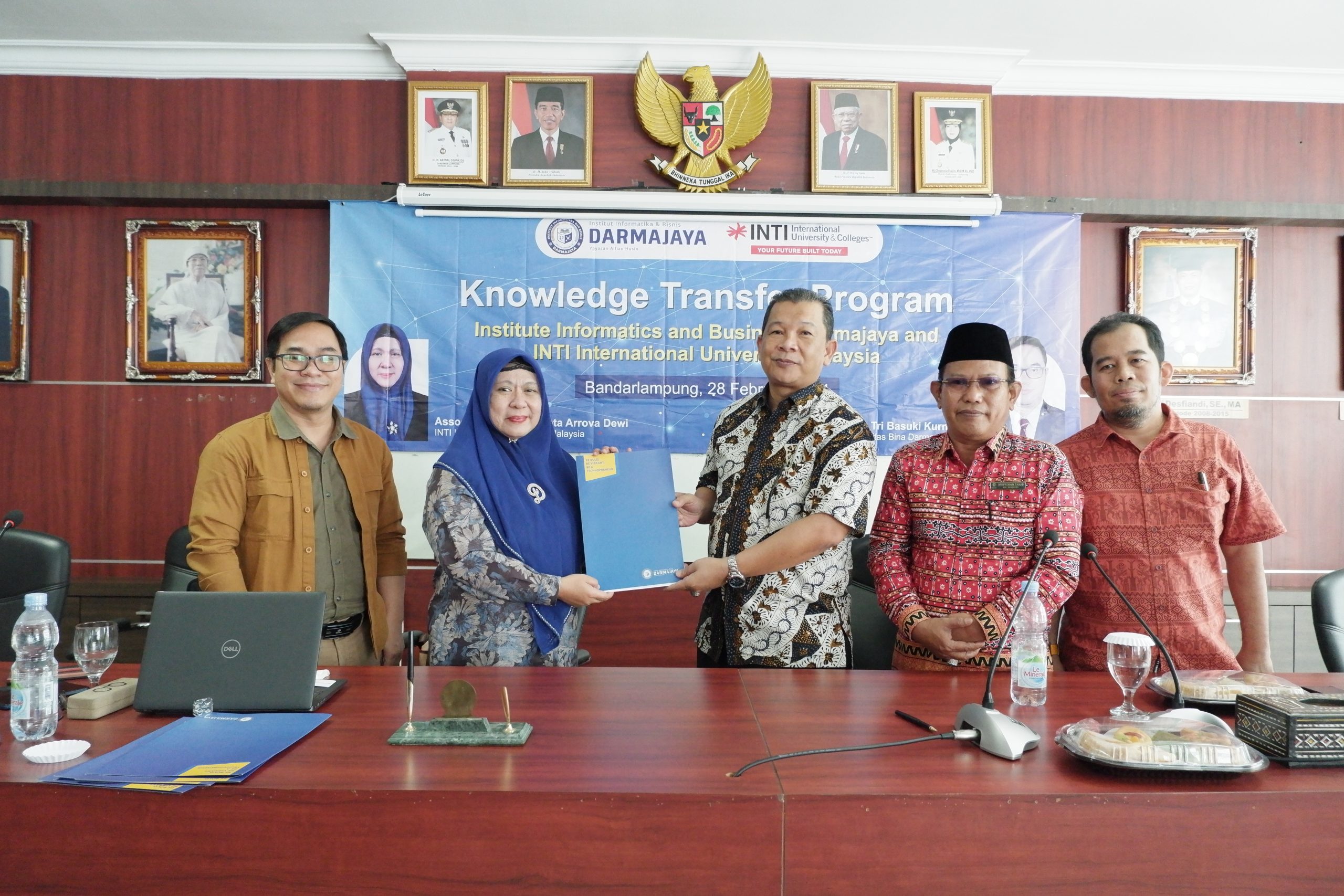 Jalin Kerjasama Riset dan Publikasi dengan Universitas di Malaysia, IIB Darmajaya akan Dobrak QS World Ranking Jalin Kerjasama Riset dan Publikasi dengan Universitas di Malaysia, IIB Darmajaya akan Dobrak QS World Ranking