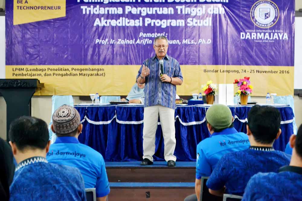 Standar Pendidikan Nasional Sebagai Basis Reformasi Pendidikan Standar Pendidikan Nasional Sebagai Basis Reformasi Pendidikan