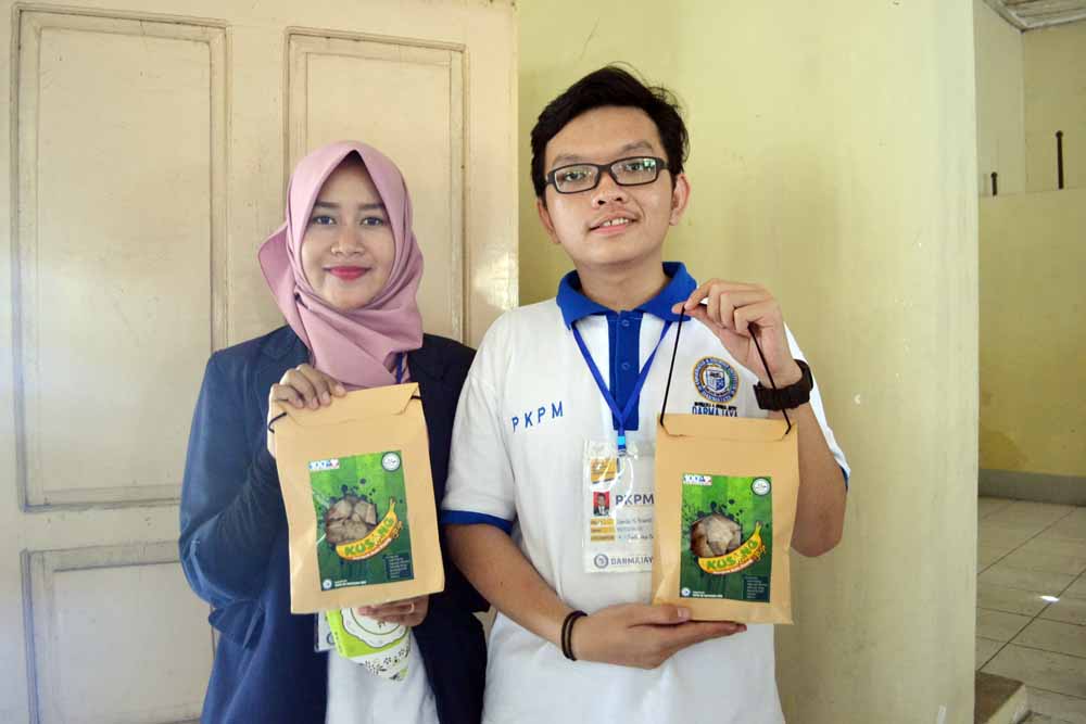 Manfaatkan Kulit Pisang Terbuang, Mahasiswa Darmajaya Sulap Jadi Kusang Manfaatkan Kulit Pisang Terbuang, Mahasiswa Darmajaya Sulap Jadi Kusang