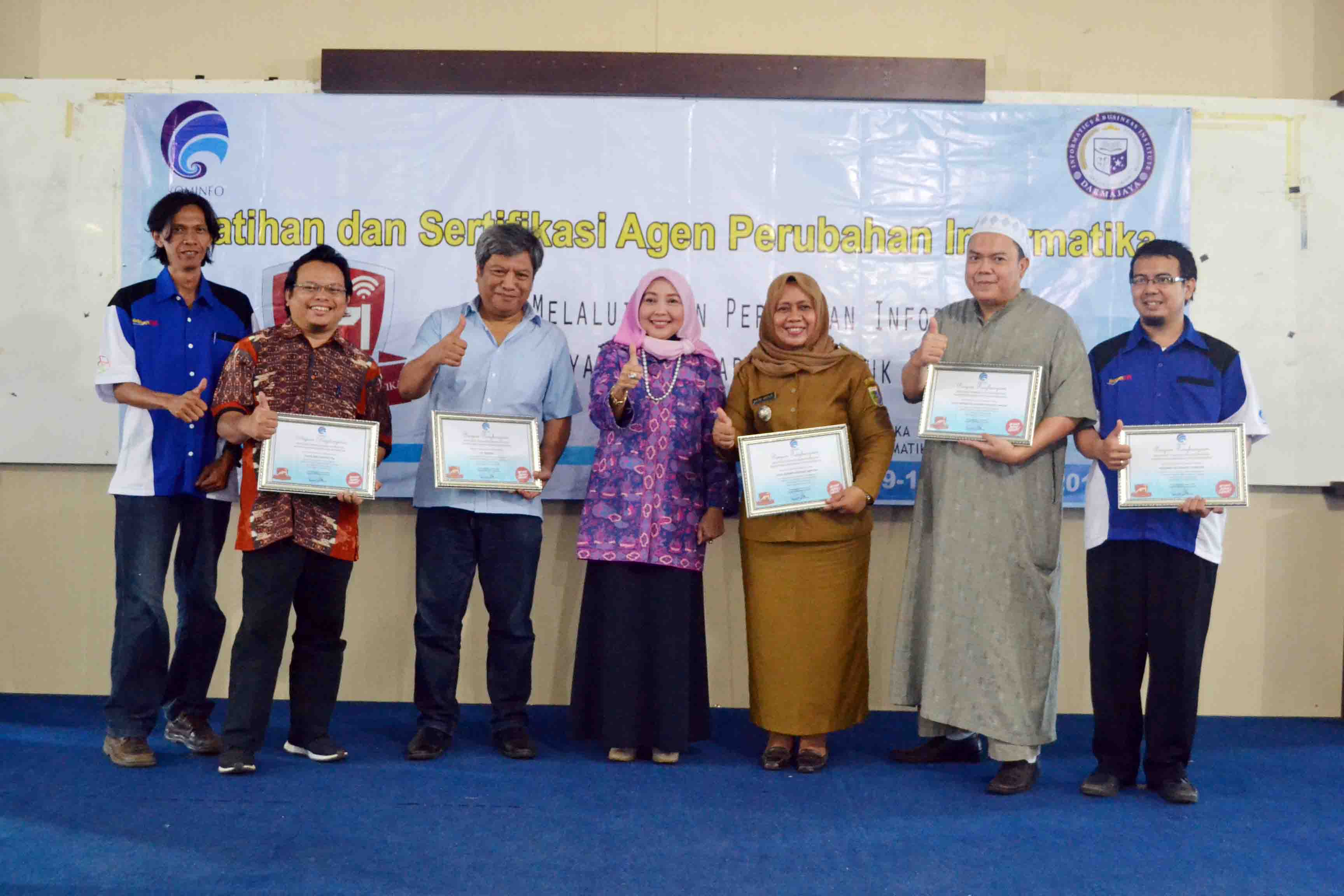 Kemenkominfo RI Gandeng Darmajaya Gelar Pelatihan dan Sertifikasi Agen Perubahan Informatika Kemenkominfo RI Gandeng Darmajaya Gelar Pelatihan dan Sertifikasi Agen Perubahan Informatika