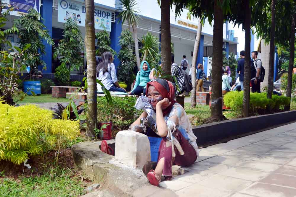 UKM Kombir Darmajaya Wadahi Minat MahasiswaBidang Seni Rupa, Tari, dan Teater UKM Kombir Darmajaya Wadahi Minat MahasiswaBidang Seni Rupa, Tari, dan Teater