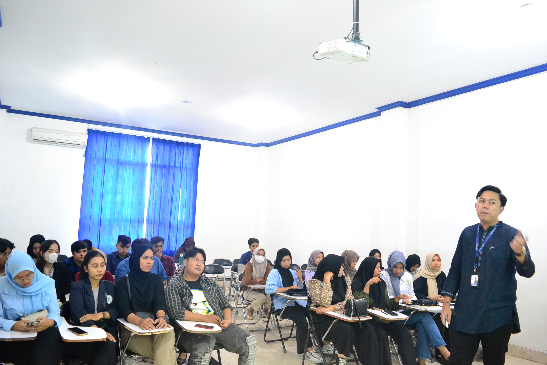 Mau Kuliah Sambil Investasi Saham, Daftar ke Prodi Akuntansi Darmajaya Nih! Mau Kuliah Sambil Investasi Saham, Daftar ke Prodi Akuntansi Darmajaya Nih!