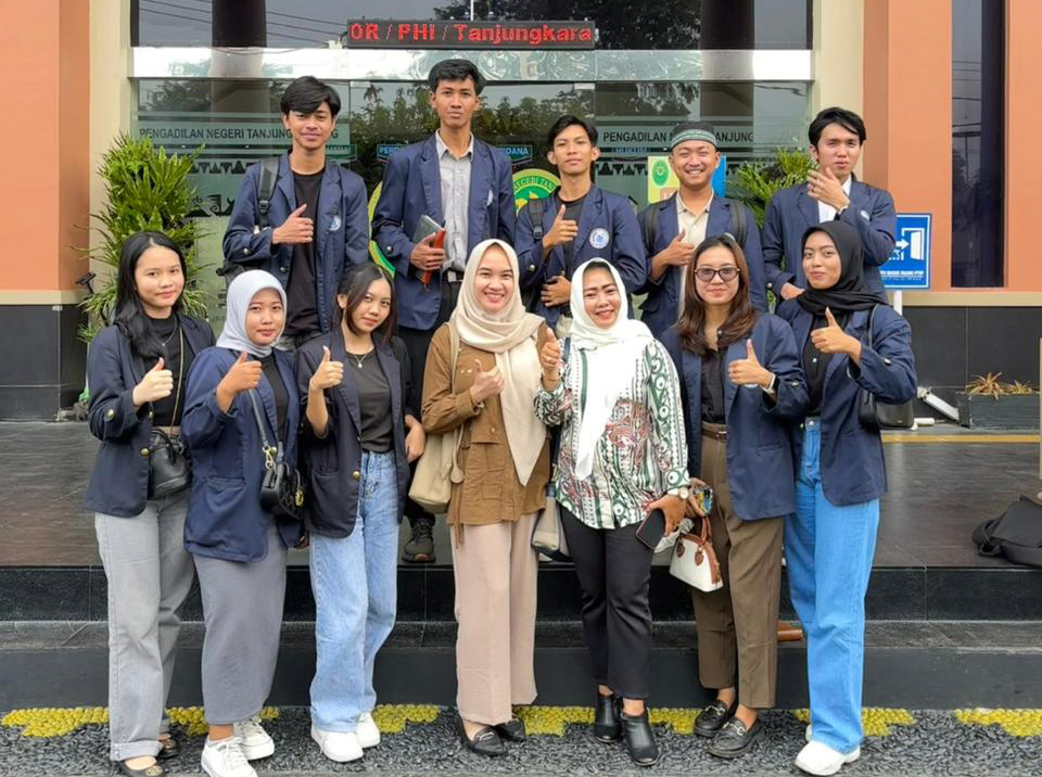 Prodi Hukum Bisnis Ajak Mahasiswa Kunjungan Belajar ke PN Tanjungkarang Prodi Hukum Bisnis Ajak Mahasiswa Kunjungan Belajar ke PN Tanjungkarang