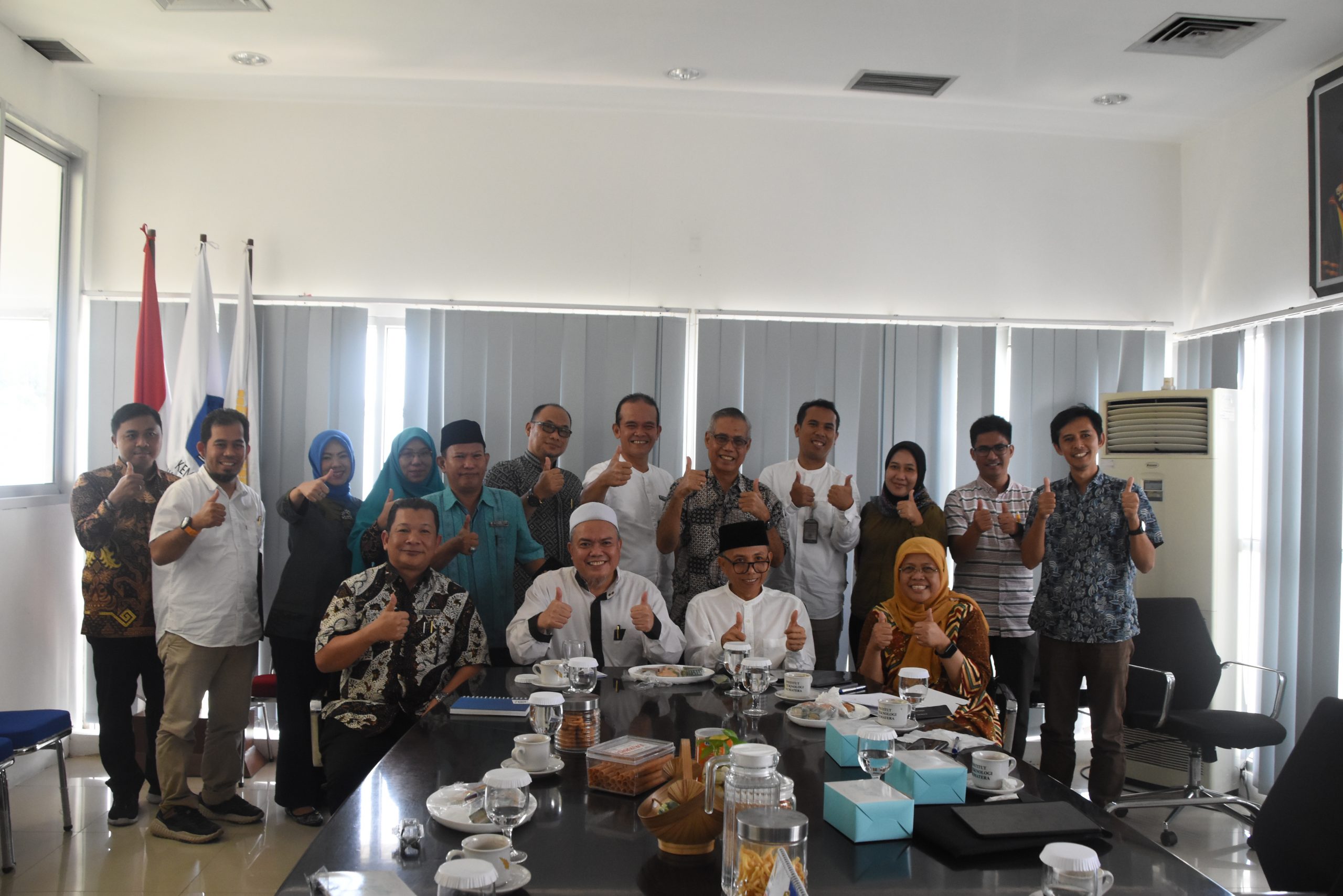 Kunjungan Silaturahmi, Rektor ITERA: Kami Siap Kolaborasi dengan IIB Darmajaya Kunjungan Silaturahmi, Rektor ITERA: Kami Siap Kolaborasi dengan IIB Darmajaya
