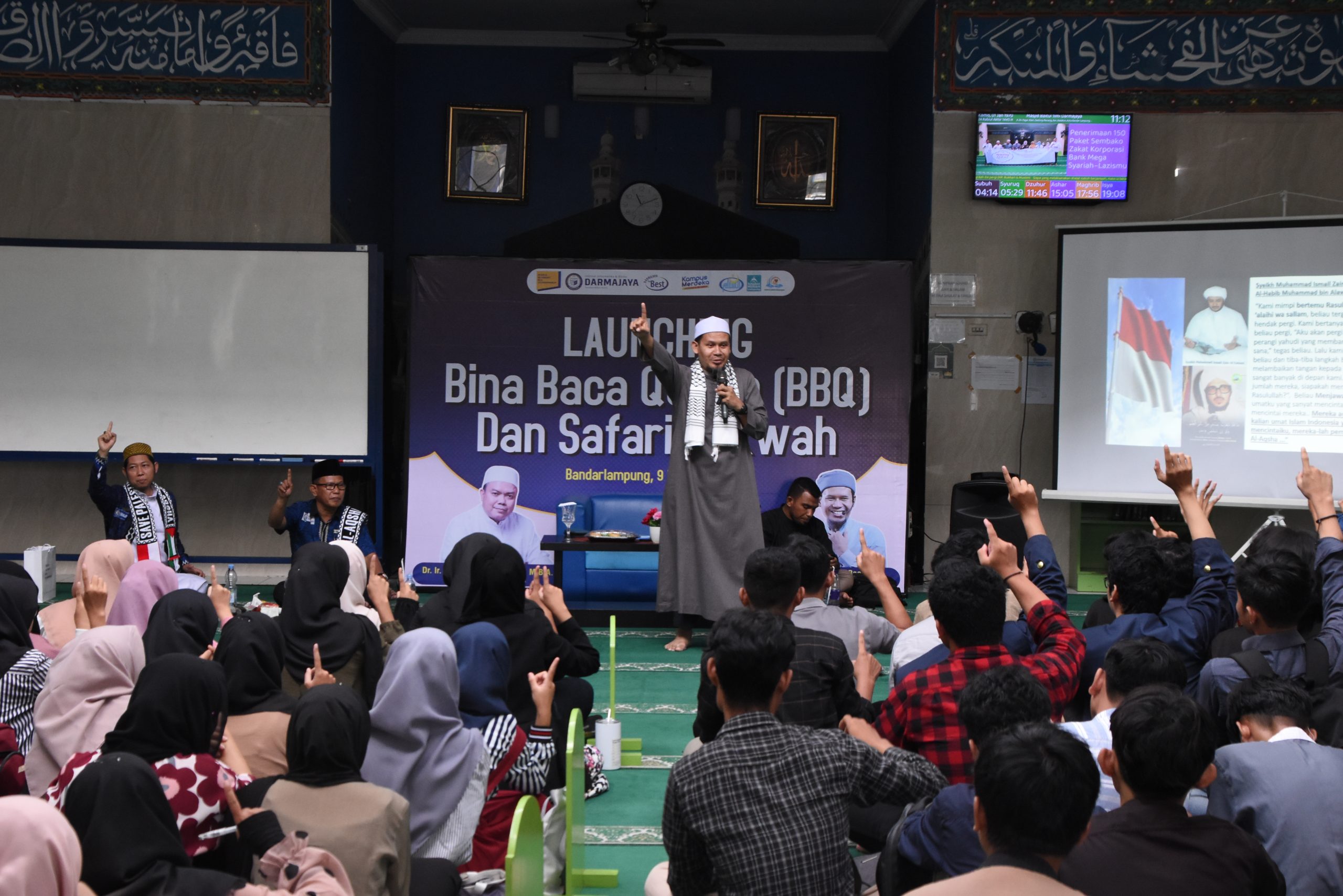 Ustaz Rahmat Baequni Ajak Mahasiswa IIB Darmajaya Bantu Palestina dengan Jihad Tuntun Ilmu di Bangku Kuliah Ustaz Rahmat Baequni Ajak Mahasiswa IIB Darmajaya Bantu Palestina dengan Jihad Tuntun Ilmu di Bangku Kuliah