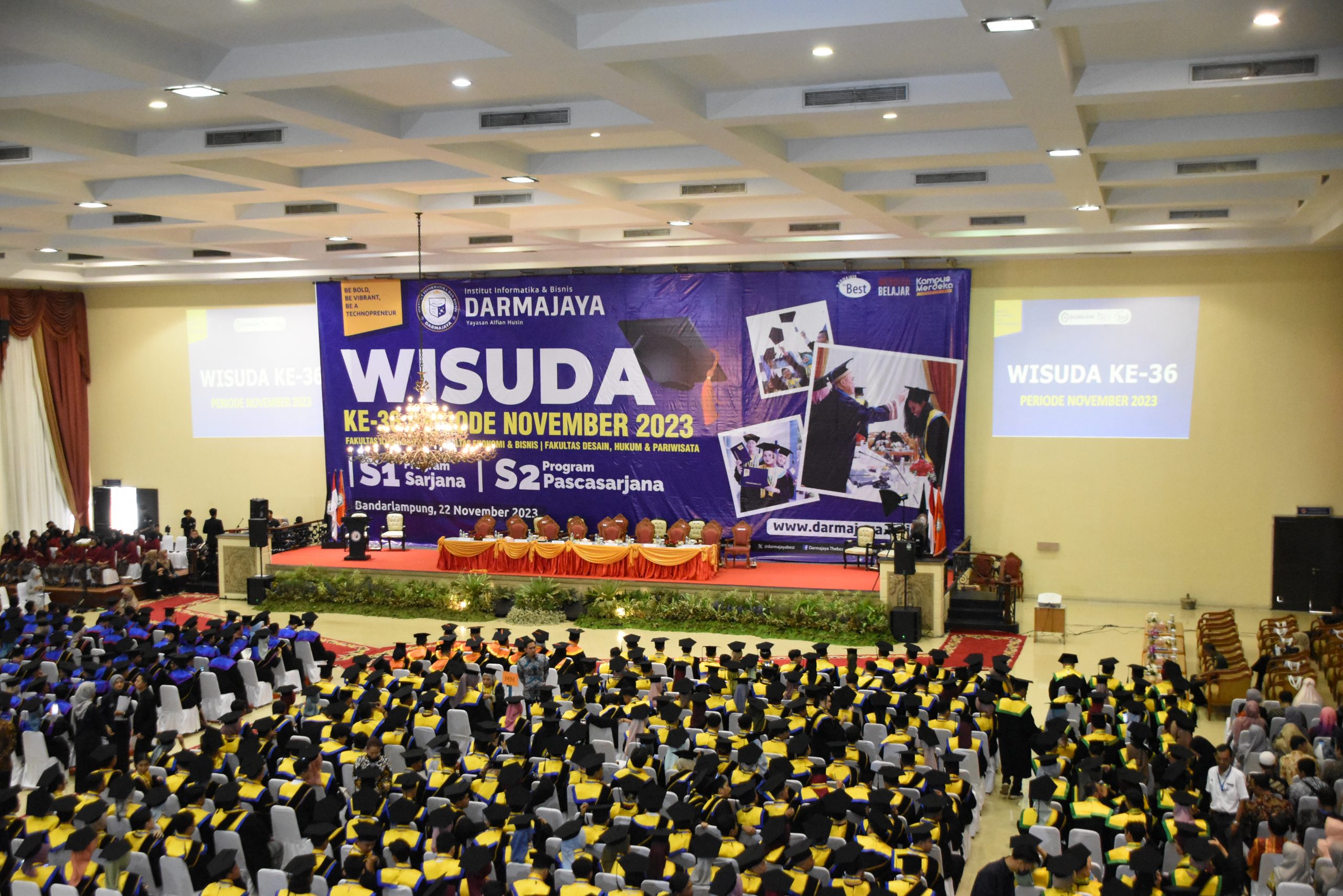 Lulusan Kampus The Best IIB Darmajaya Siap Bersaing di Dunia Kerja Lulusan Kampus The Best IIB Darmajaya Siap Bersaing di Dunia Kerja