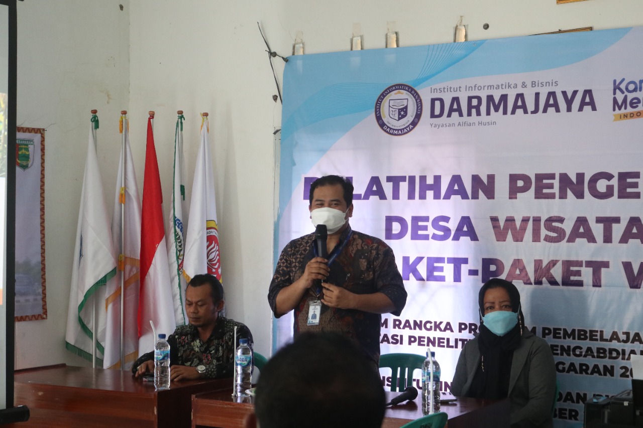 Program Pembelajaran Kolaboratif, Dosen IIB Darmajaya Beri Pelatihan Pengembangan Desa Wisata Program Pembelajaran Kolaboratif, Dosen IIB Darmajaya Beri Pelatihan Pengembangan Desa Wisata