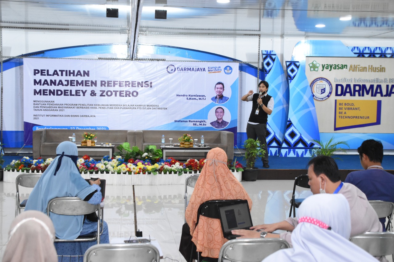 IIB Darmajaya Gelar Pelatihan Manajemen Referensi Mendeley dan Zotero kepada Dosen serta Mahasiswa IIB Darmajaya Gelar Pelatihan Manajemen Referensi Mendeley dan Zotero kepada Dosen serta Mahasiswa