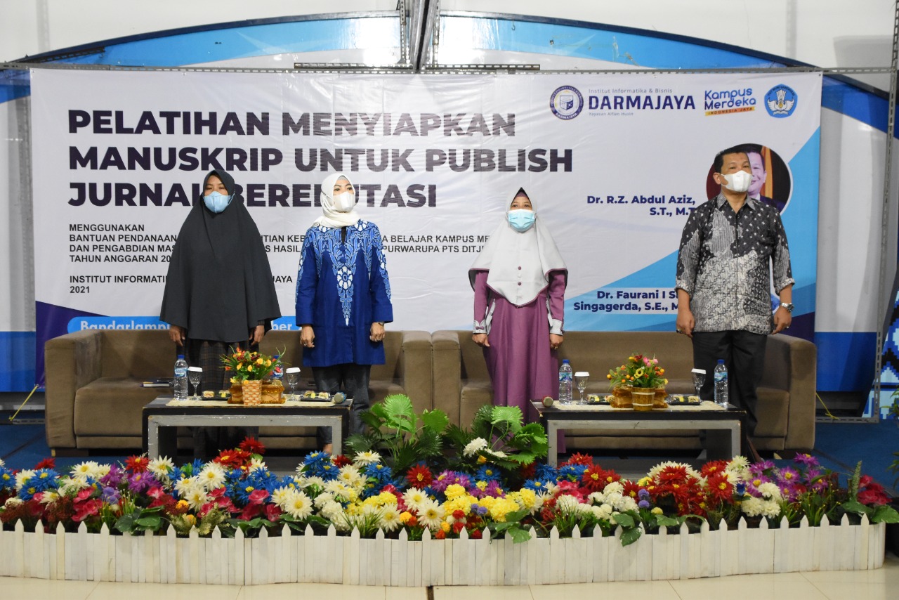 IIB Darmajaya Latih Dosen Siapkan Manuskrip untuk Publish Jurnal Bereputasi IIB Darmajaya Latih Dosen Siapkan Manuskrip untuk Publish Jurnal Bereputasi