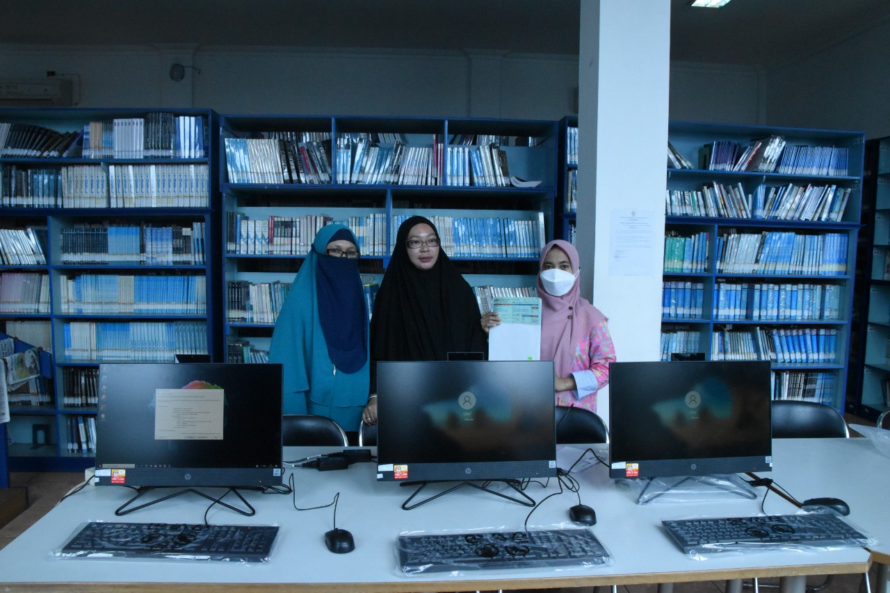 Perpustakaan IIB Darmajaya Terima 3 Unit Komputer Bantuan dari Perpusnas Perpustakaan IIB Darmajaya Terima 3 Unit Komputer Bantuan dari Perpusnas