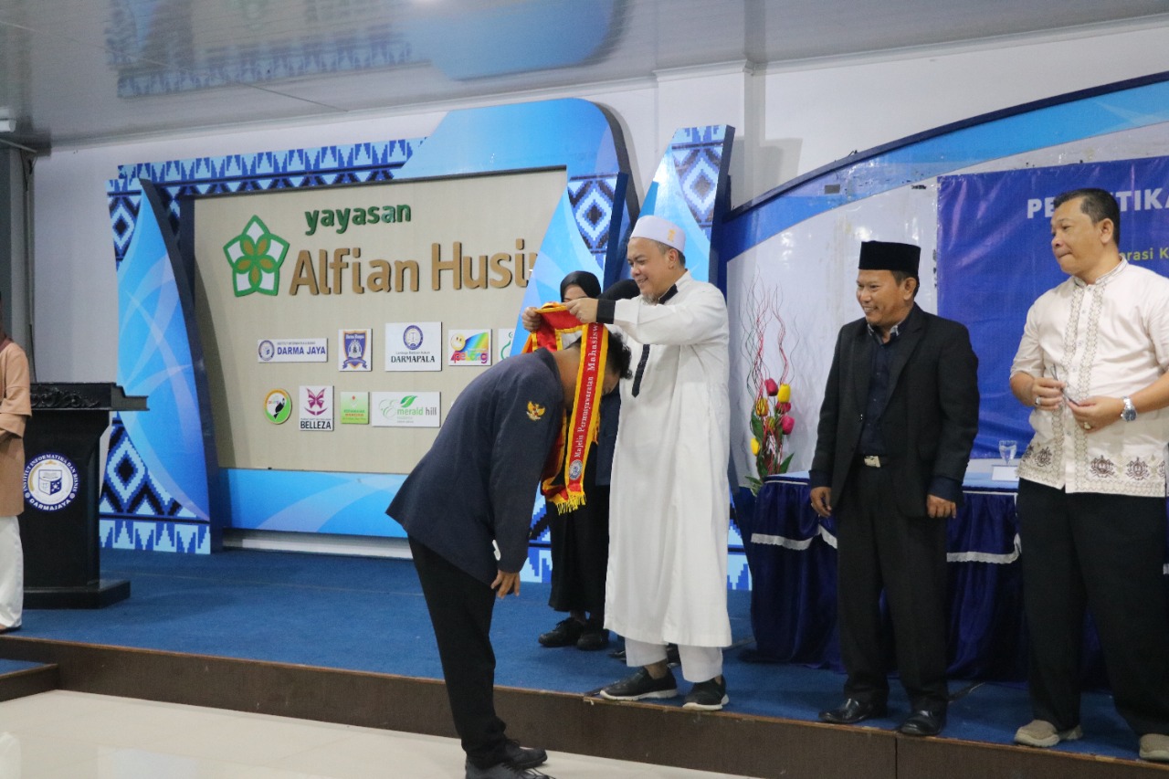 Rektor Kampus The Best IIB Darmajaya Lantik Pengurus Orkem Periode 2022/2023 Rektor Kampus The Best IIB Darmajaya Lantik Pengurus Orkem Periode 2022/2023