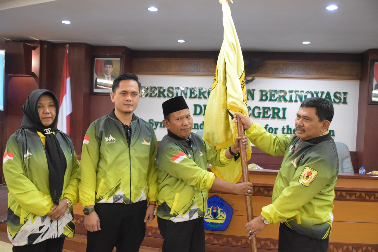 Wakil Rektor 3 IIB Darmajaya Pimpin Kontingen Pomnas Lampung ke Padang Wakil Rektor 3 IIB Darmajaya Pimpin Kontingen Pomnas Lampung ke Padang