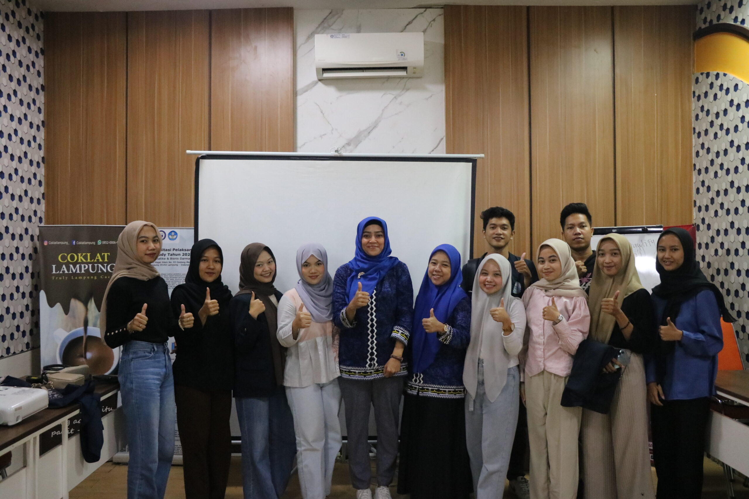 Melacak Jejak Sukses Alumni: UPT ICCA IIB Darmajaya Gelar Pembekalan Surveyor Melacak Jejak Sukses Alumni: UPT ICCA IIB Darmajaya Gelar Pembekalan Surveyor