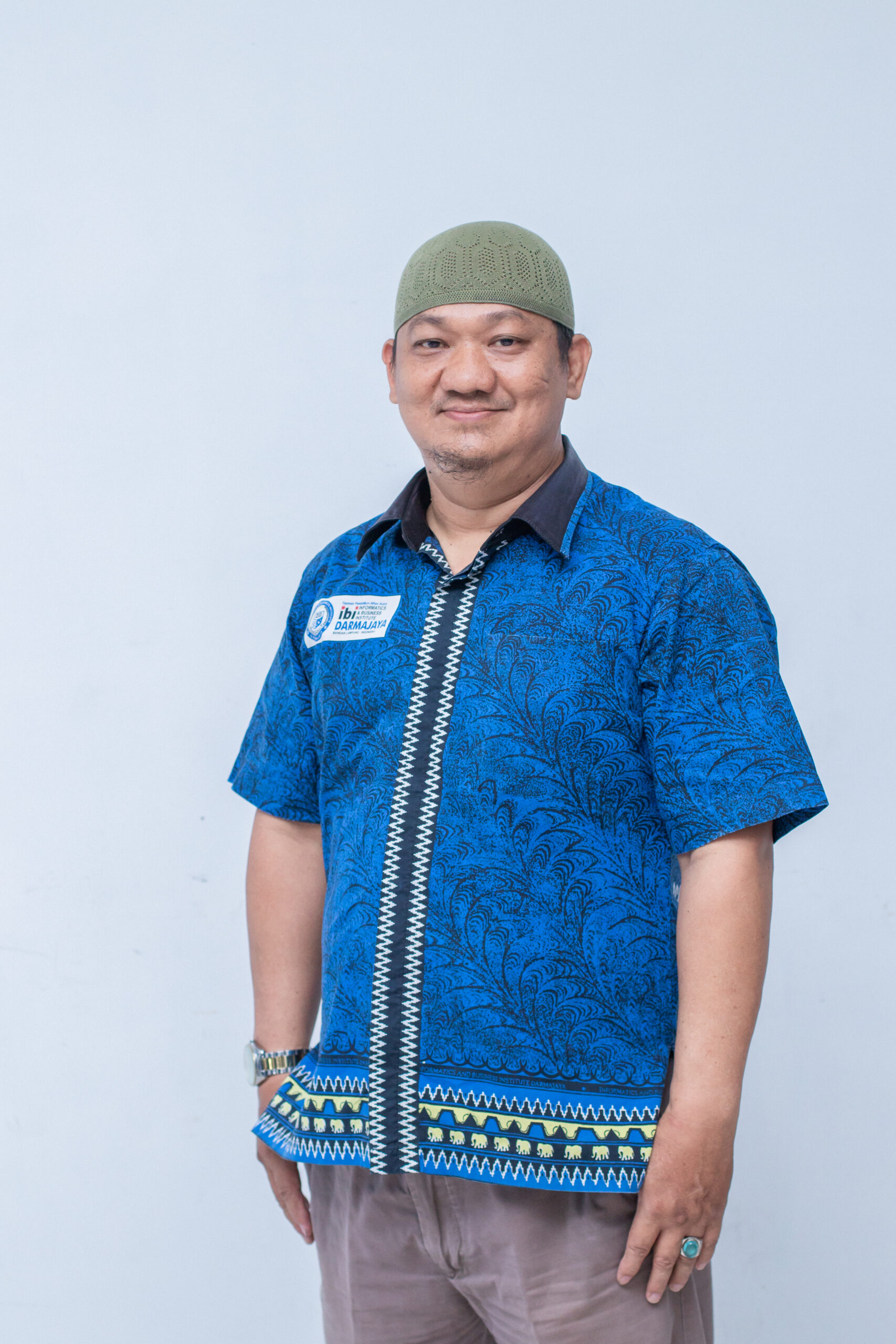 Dr. Yuni Arkhiansyah: Membawa Inovasi Pendidikan Teknologi Informasi di IIB Darmajaya untuk Generasi Digital Dr. Yuni Arkhiansyah: Membawa Inovasi Pendidikan Teknologi Informasi di IIB Darmajaya untuk Generasi Digital