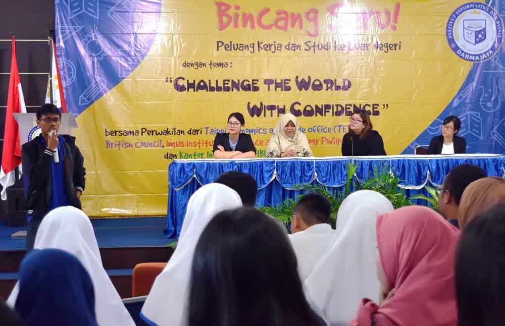 Mansyurni Abadi, Alumni Darmajaya yang Mampu Kuliah dan Bekerja di Luar Negeri Mansyurni Abadi, Alumni Darmajaya yang Mampu Kuliah dan Bekerja di Luar Negeri