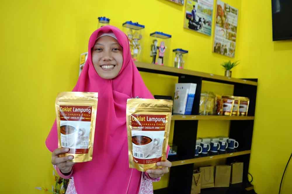 Mau Coba Minuman Berbuka ala IIB Darmajaya, Coba Saja Resep Coklat Lampung ini… Mau Coba Minuman Berbuka ala IIB Darmajaya, Coba Saja Resep Coklat Lampung ini…